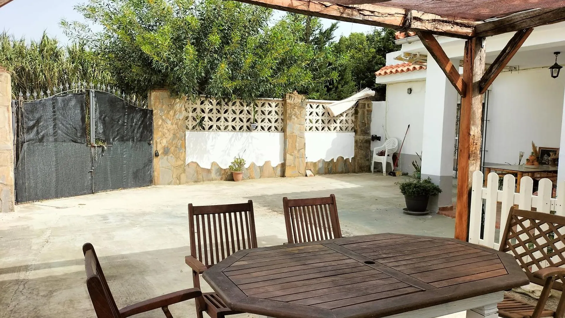 Las Lagunetas - Descanso Rural - El Capricho Benalup-Casas Viejas